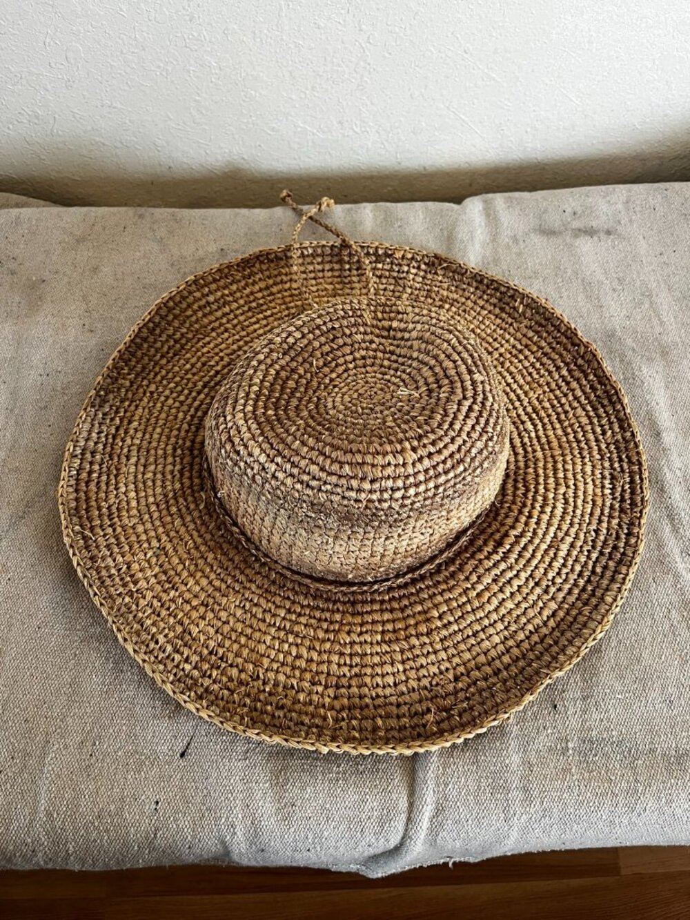 Peter Grimm Woman's Raffia Summer Beach Straw Natural Fiber Outdoor Hat